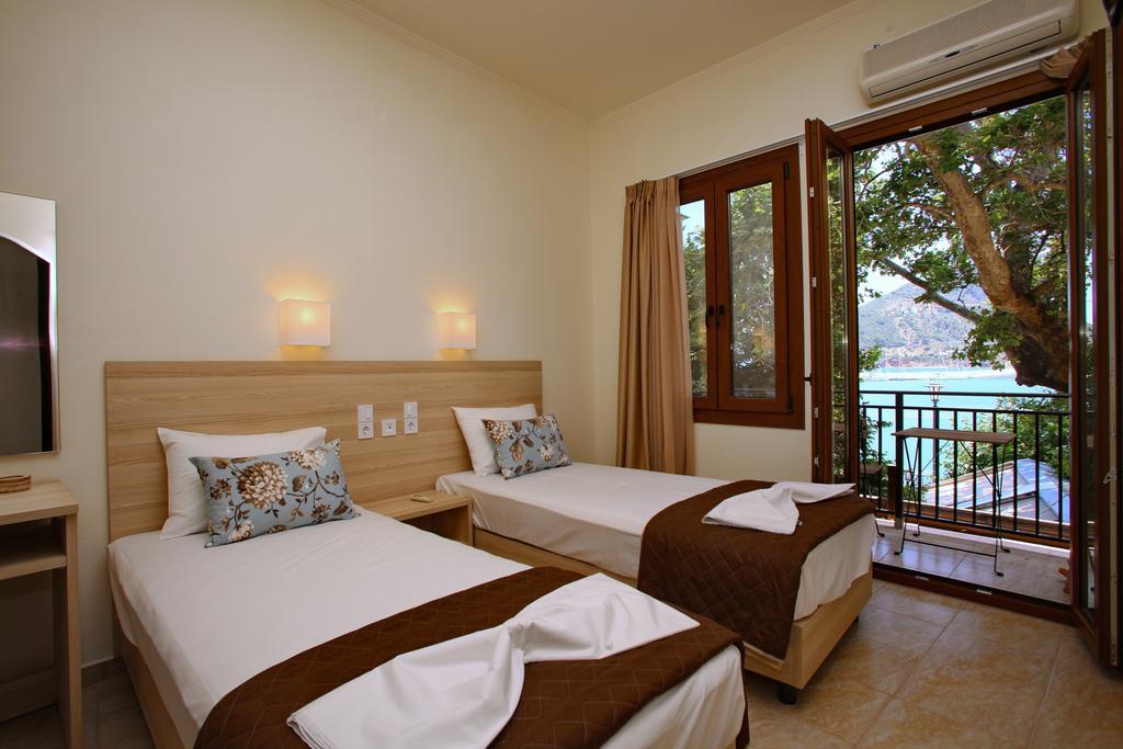 Aktaion Guest Rooms سكوبيلوس تاون الغرفة الصورة